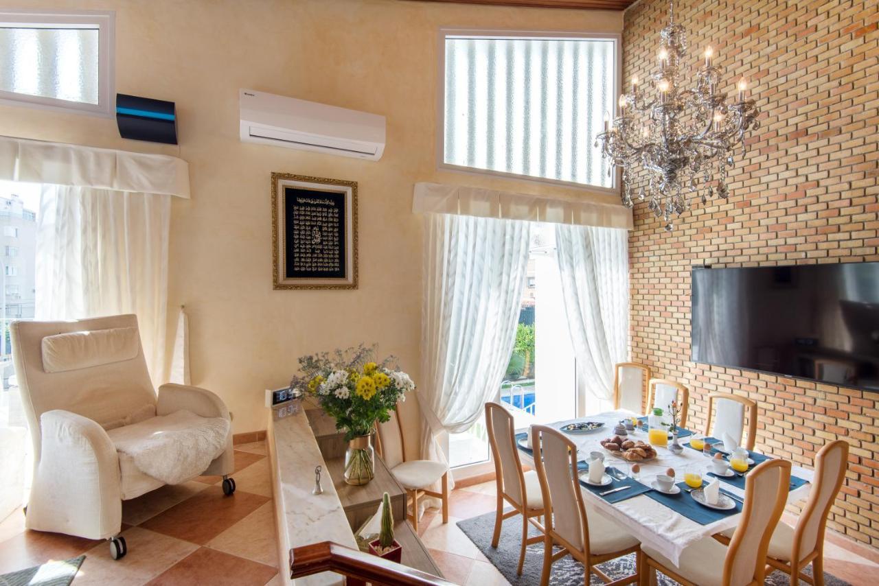 Villa Palm Beach Marina Benalmadena 3 Min Walking From The Sea エクステリア 写真